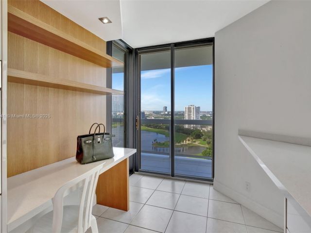 Apartment for sale  Unit #2209 - photo 5687451