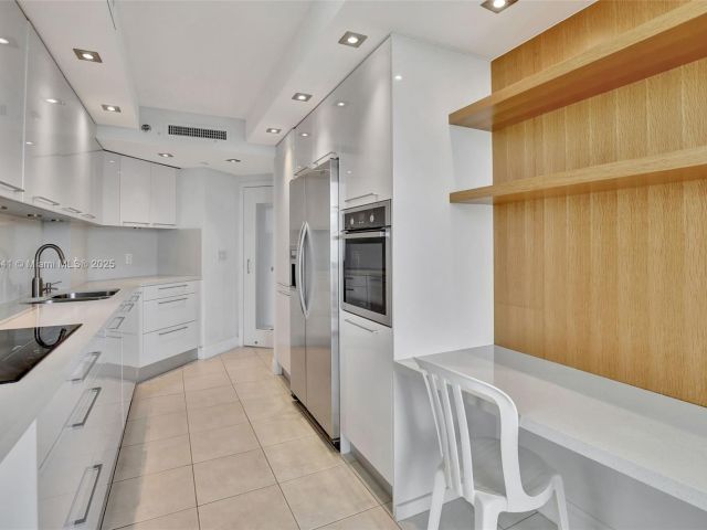 Apartment for sale  Unit #2209 - photo 5687453