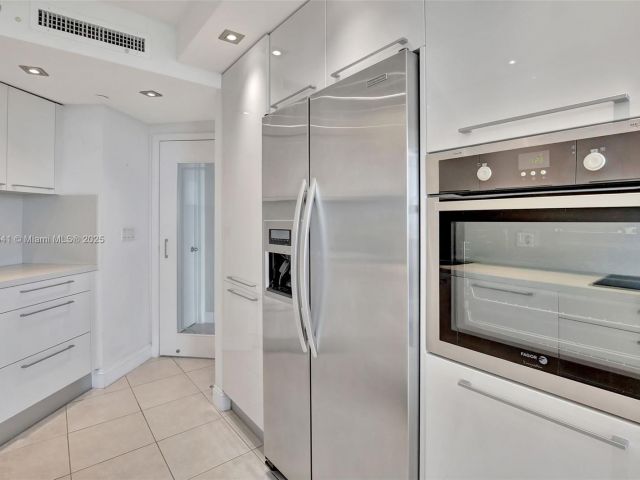 Apartment for sale  Unit #2209 - photo 5687456