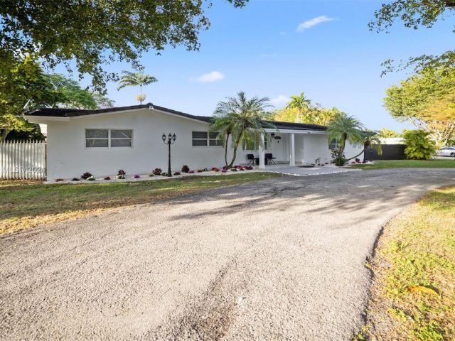 Home for sale at 13550 SW 99th Pl - photo 5851669