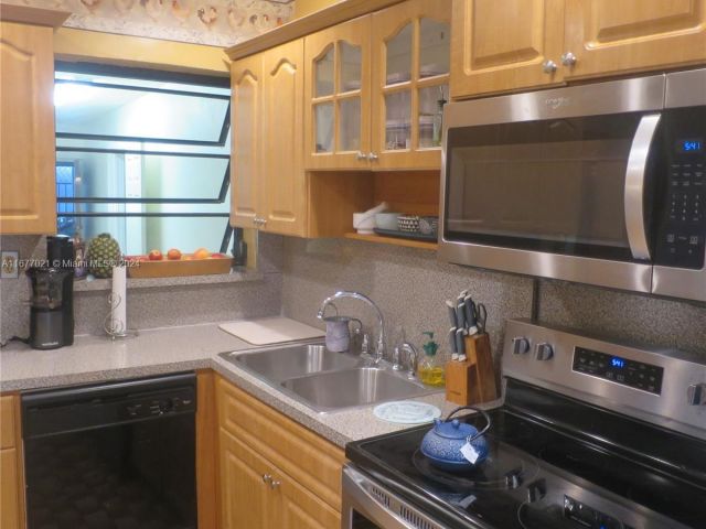 Home for sale at 19021 NW 12th Ct - photo 5576771