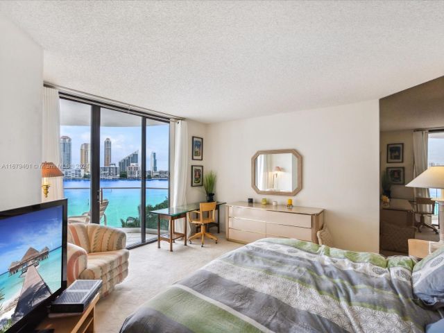 Apartment for sale  Unit #702 - photo 5642047