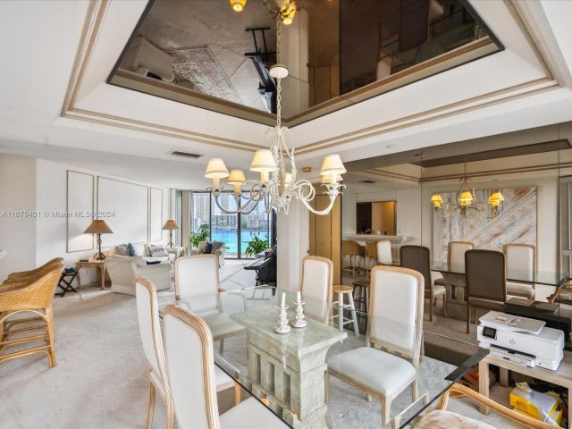 Apartment for sale  Unit #702 - photo 5642060