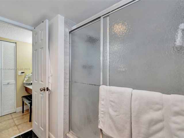 Apartment for sale  Unit #701 - photo 5629474