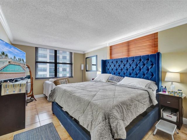 Apartment for sale  Unit #701 - photo 5629484