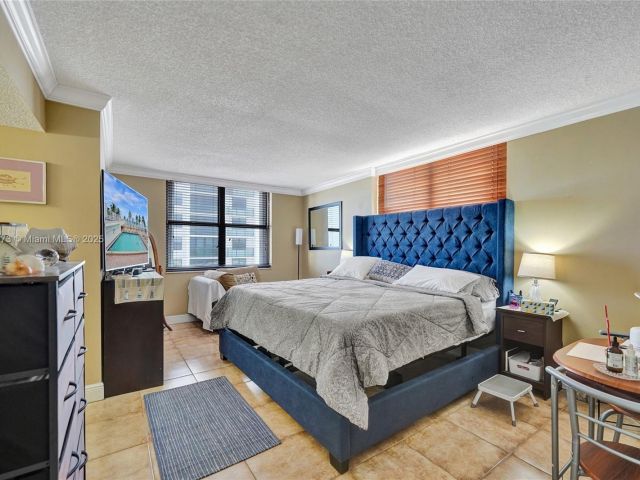 Apartment for sale  Unit #701 - photo 5629485