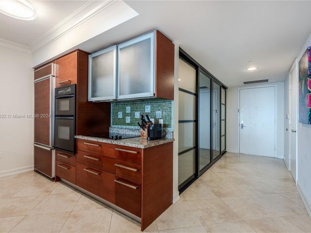 Apartment for sale  Unit #3511 - photo 6776104