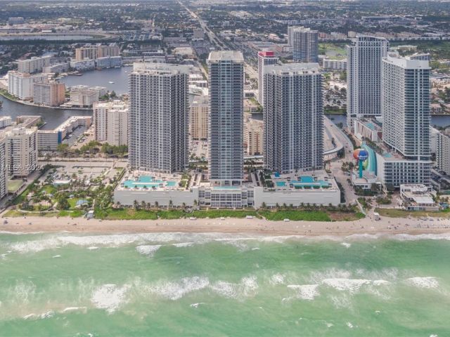 Apartment for sale  Unit #3511 - photo 6776110