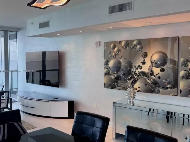 Apartment for sale  Unit #1208 - photo 5671112