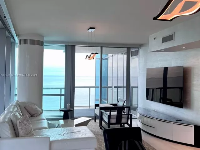 Apartment for sale  Unit #1208 - photo 5671113