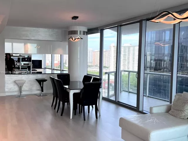 Apartment for sale  Unit #1208 - photo 5671114