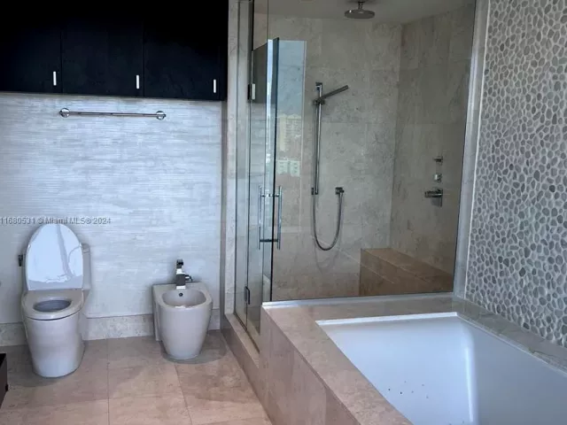 Apartment for sale  Unit #1208 - photo 5671097