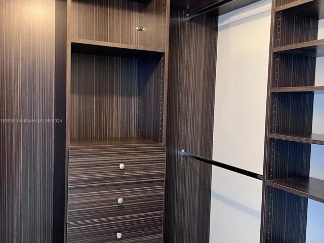 Apartment for sale  Unit #1208 - photo 5671100