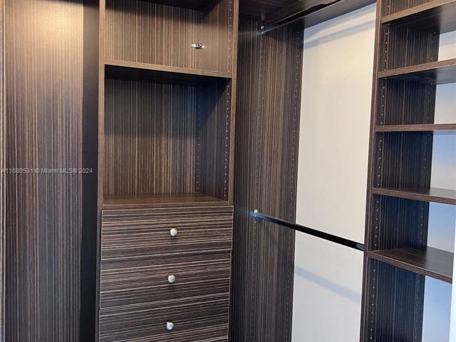 Apartment for sale  Unit #1208 - photo 5671100