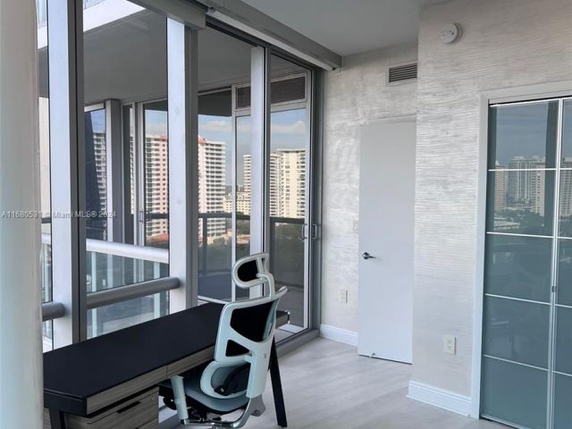 Apartment for sale  Unit #1208 - photo 5671102