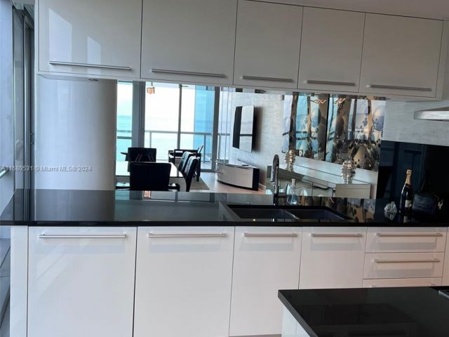 Apartment for sale  Unit #1208 - photo 5671109