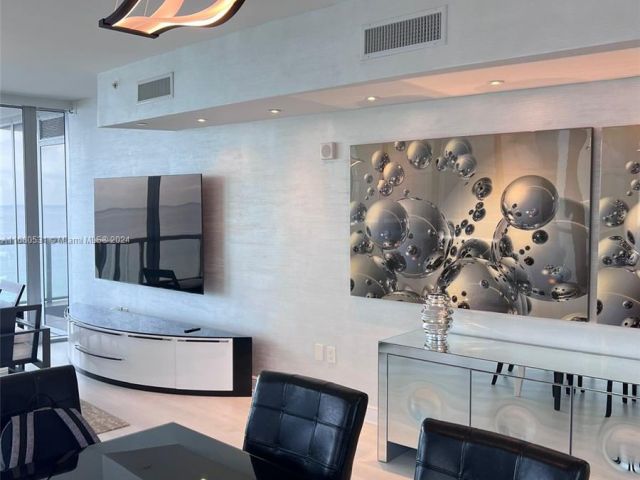 Apartment for sale  Unit #1208 - photo 5671112