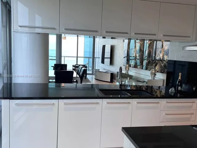 Apartment for rent  Unit #1208 - photo 5671128