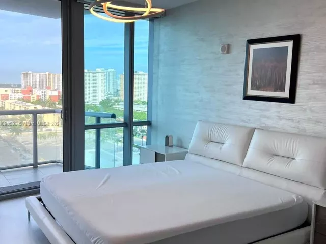 Apartment for rent  Unit #1208 - photo 5671118