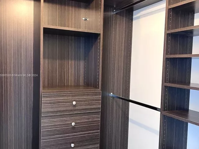 Apartment for rent  Unit #1208 - photo 5671120