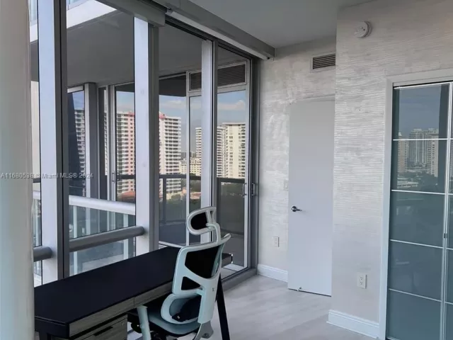 Apartment for rent  Unit #1208 - photo 5671122