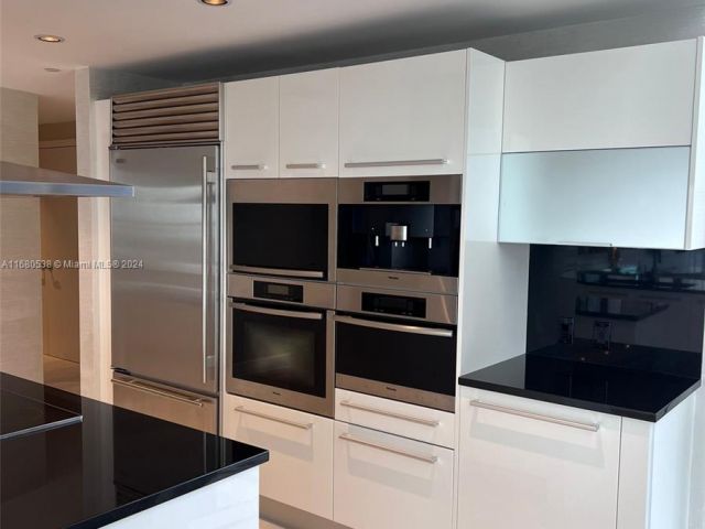 Apartment for rent  Unit #1208 - photo 5671130