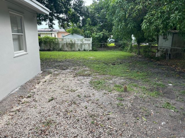 Home for sale at 948 NW 14th Ct - photo 6047288