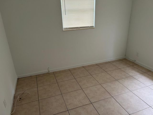 Home for sale at 948 NW 14th Ct - photo 6047291