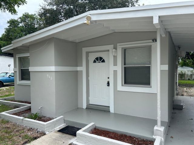 Home for sale at 948 NW 14th Ct - photo 6047295