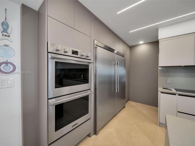 Apartment for sale  Unit #3202 - photo 5671925