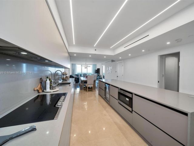 Apartment for sale  Unit #3202 - photo 5671926