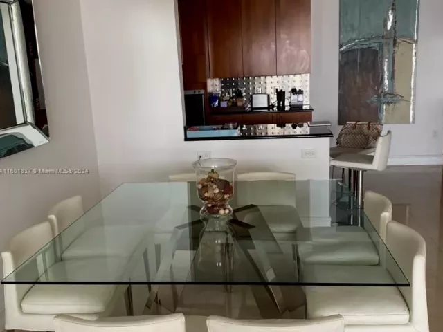 Apartment for rent  Unit #1907 - photo 5659824