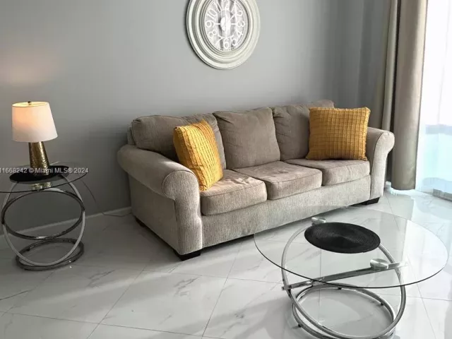 Apartment for rent  Unit #1208 - photo 5648399