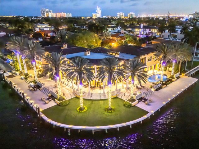 Home for sale at 1 Isla Bahia Dr - photo 5801828