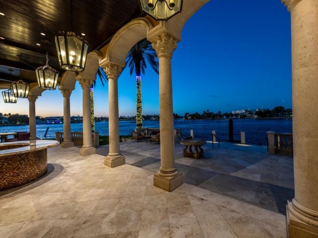 Home for sale at 1 Isla Bahia Dr - photo 5801832