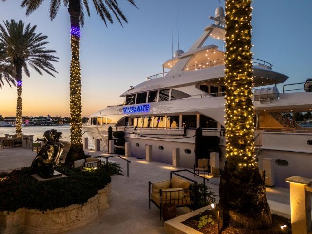 Home for sale at 1 Isla Bahia Dr - photo 5801835