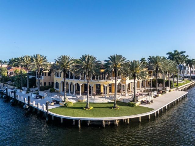 Home for sale at 1 Isla Bahia Dr - photo 5801842