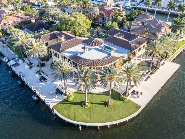 Home for sale at 1 Isla Bahia Dr - photo 5801844