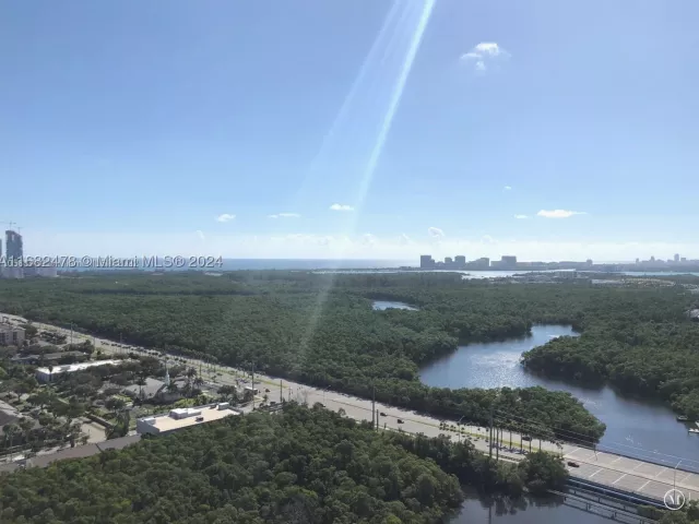 1-bedroom condo for sale in North Miami Beach - 16385 Biscayne Blvd 2020 - MondialRealty