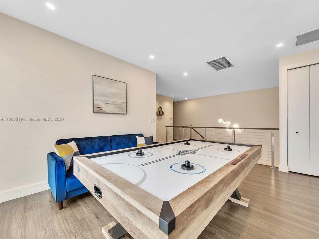 Home for sale at 1808 Coral Ridge Dr 1808 - photo 5569694