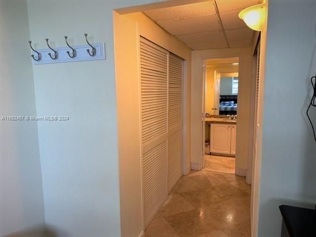 1-bedroom condo for sale in Hollywood - 4001 S Ocean Dr 9L - MondialRealty