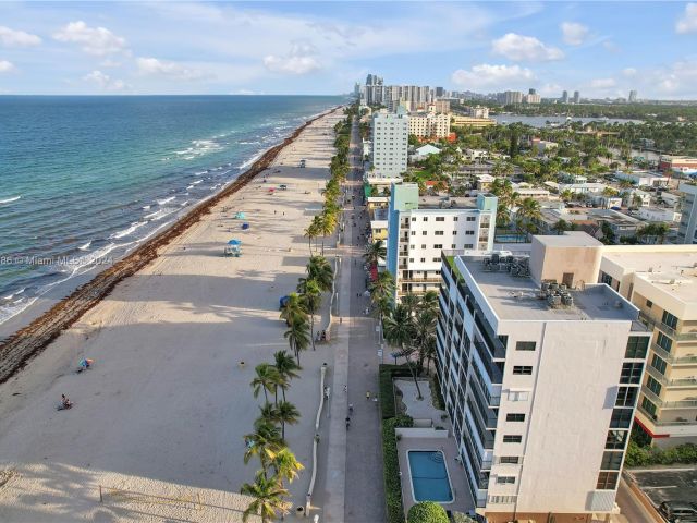 1-bedroom condo for sale in Hollywood - 777 N Ocean Dr S316 - MondialRealty