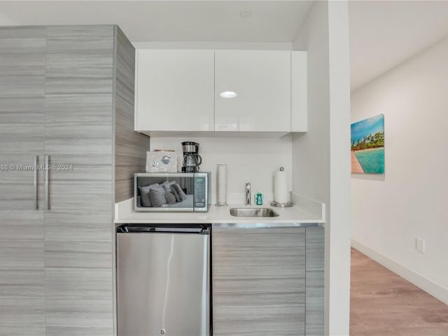 1-bedroom condo for sale in Hollywood - 777 N Ocean Dr S316 - MondialRealty
