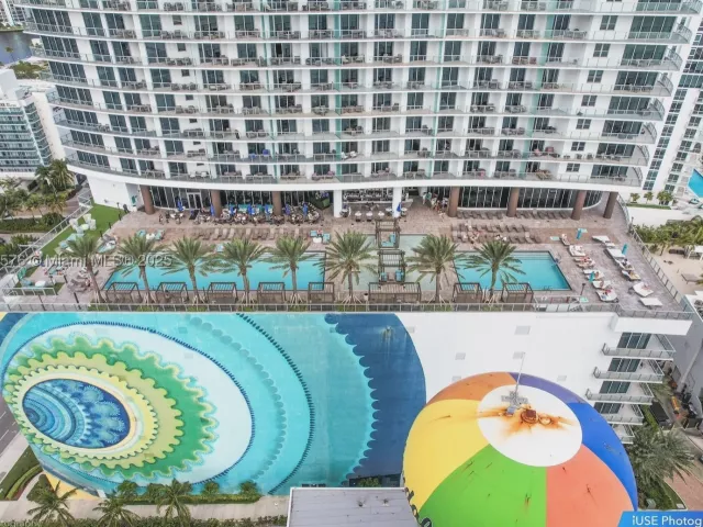 1-bedroom condo for sale in Hollywood - 4111 S Ocean Dr 1512 - MondialRealty