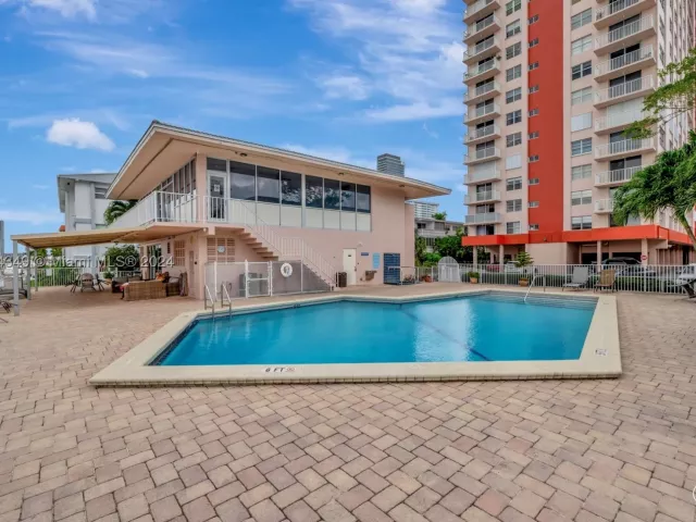 1-bedroom condo for sale in Hallandale Beach - 3161 S Ocean Dr 203 - MondialRealty