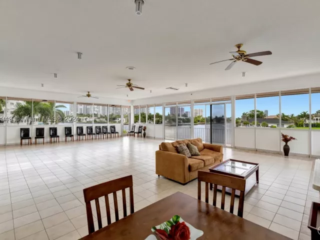 1-bedroom condo for sale in Hallandale Beach - 3161 S Ocean Dr 203 - MondialRealty