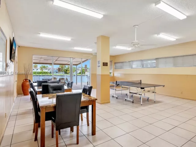 1-bedroom condo for sale in Hallandale Beach - 3161 S Ocean Dr 203 - MondialRealty