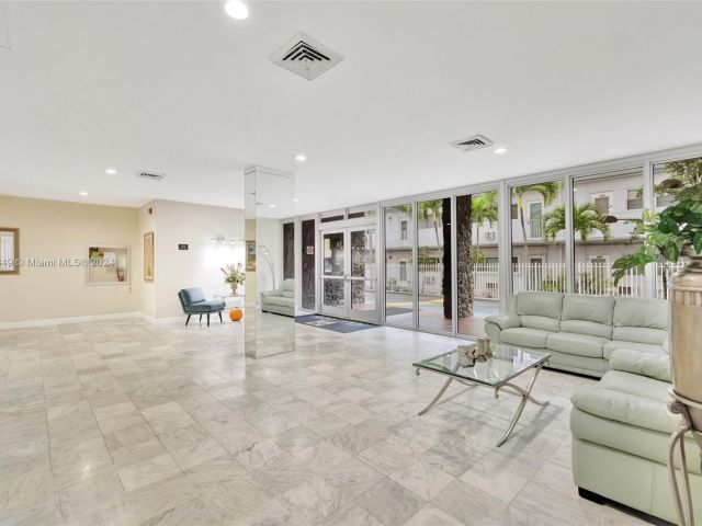 1-bedroom condo for sale in Hallandale Beach - 3161 S Ocean Dr 203 - MondialRealty