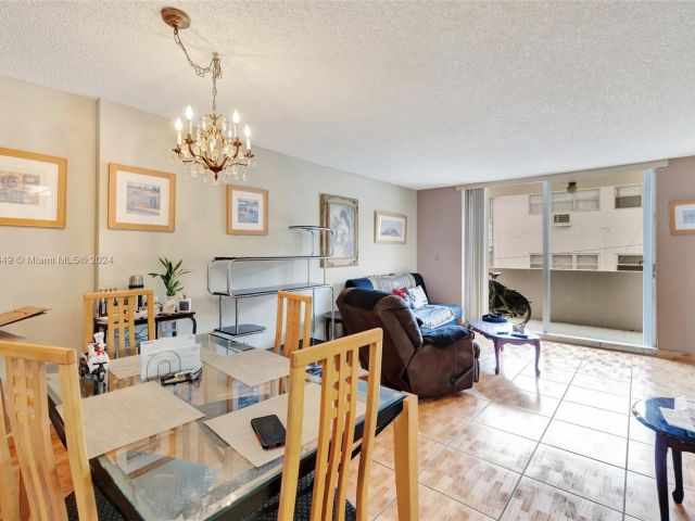 1-bedroom condo for sale in Hallandale Beach - 3161 S Ocean Dr 203 - MondialRealty