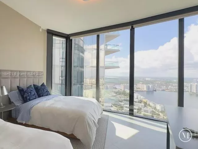 Apartment for rent  Unit #5203 - photo 5572467